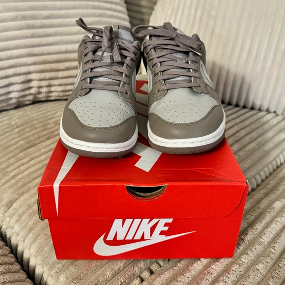 Nike Dunk Low - Moon Fossil/Light Orewood Brown - Picture 3 of 7